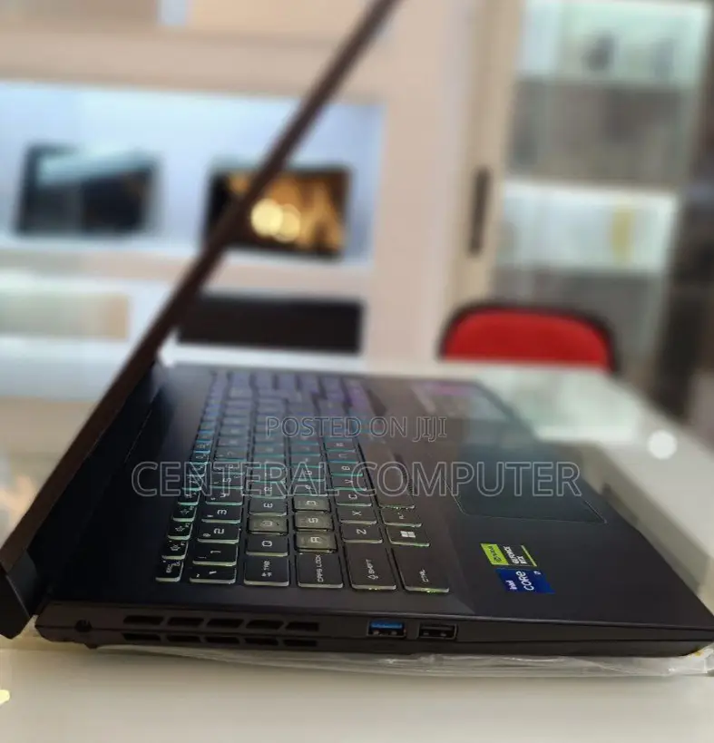 New Laptop MSI Pulse GL66 16GB Intel Core I7 SSD 1T