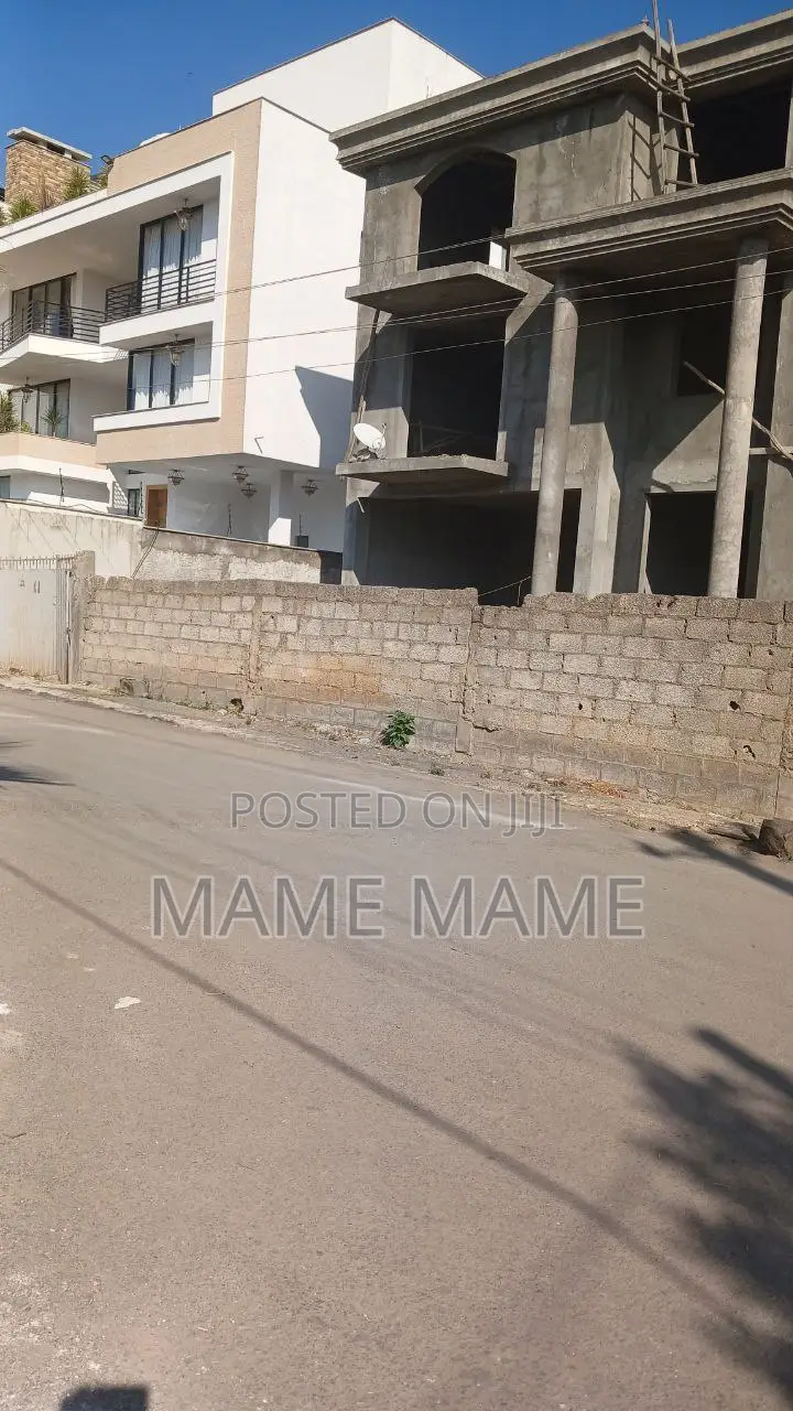 7bdrm House in Addis Abeba, Bole for sale