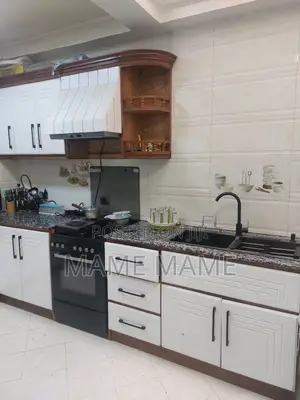 7bdrm House in Addis Abeba, Bole for sale