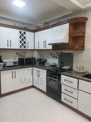 7bdrm House in Addis Abeba, Bole for sale