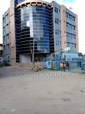 13bdrm House in Addis Abeba, Bole for sale