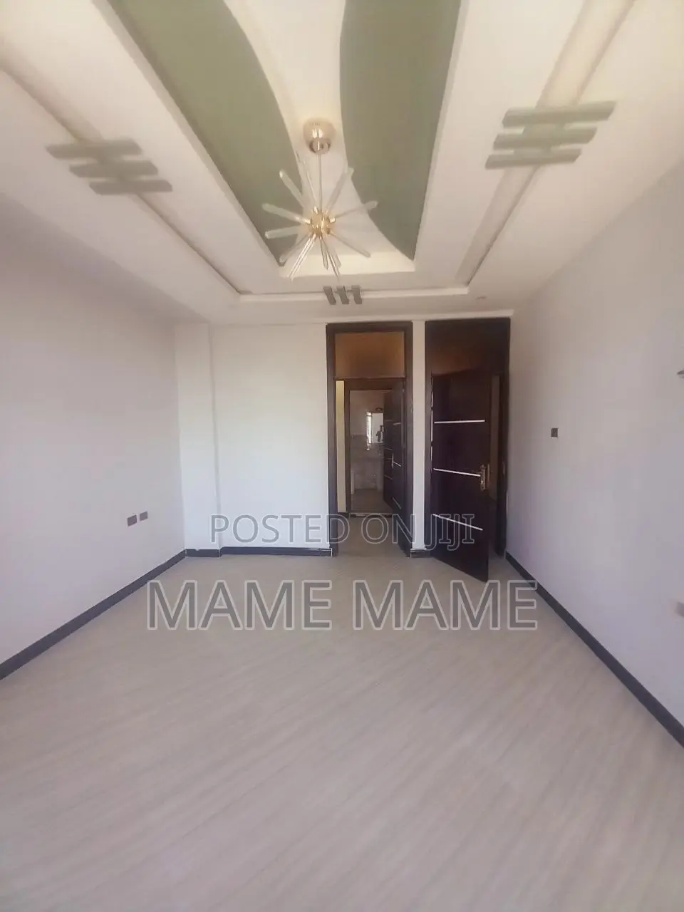 13bdrm House in Addis Abeba, Bole for sale