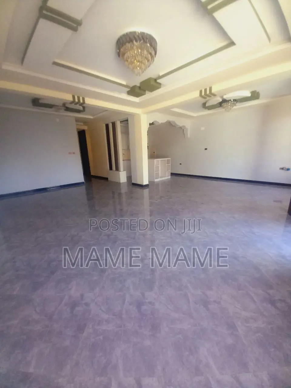 13bdrm House in Addis Abeba, Bole for sale