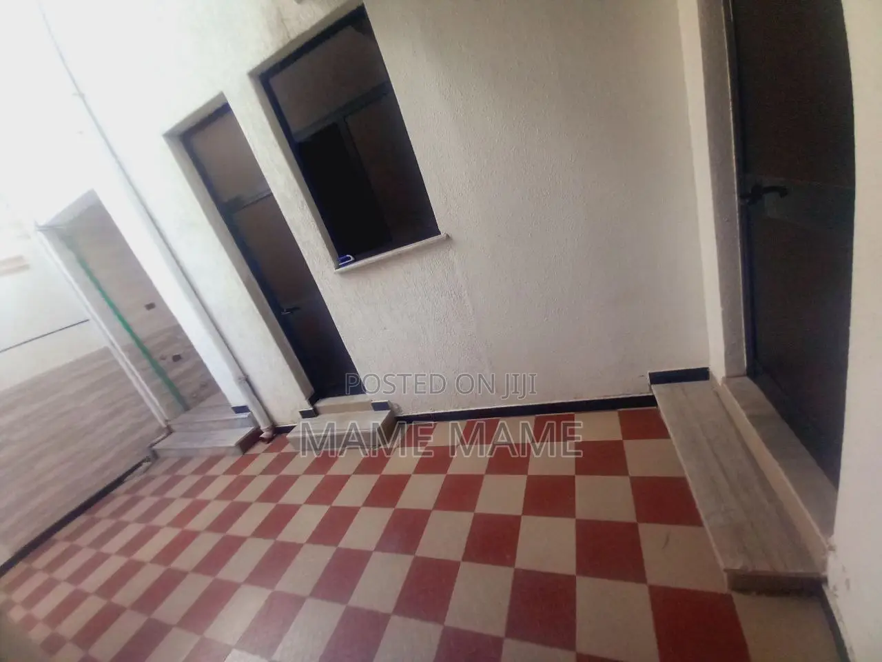 13bdrm House in Addis Abeba, Bole for sale