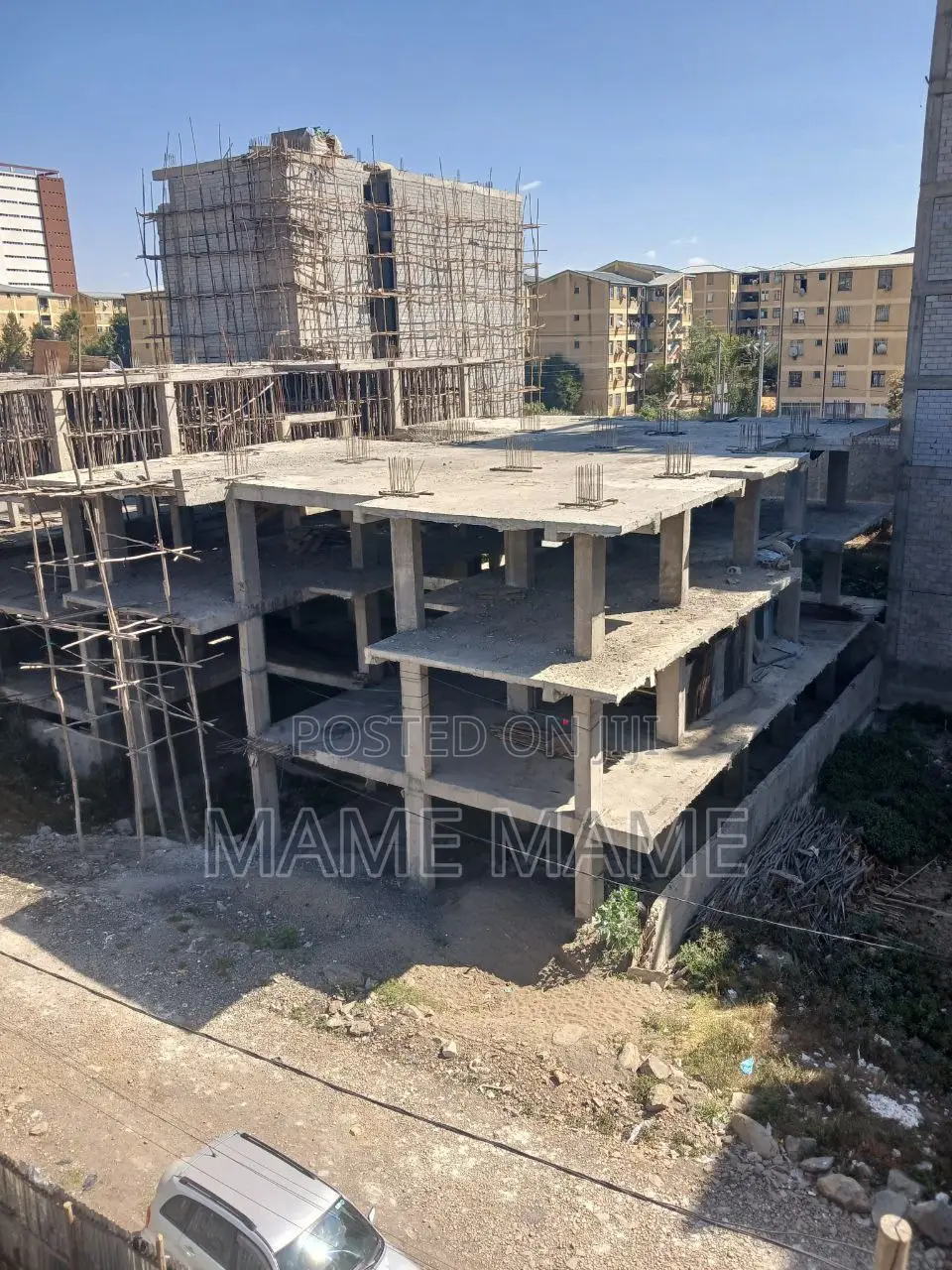 11bdrm House in Addis Abeba, Bole for sale