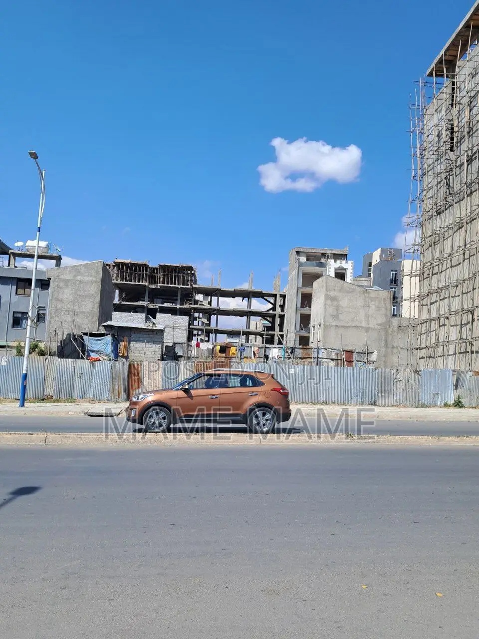 11bdrm House in Addis Abeba, Bole for sale