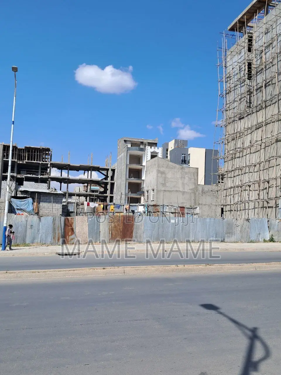 11bdrm House in Addis Abeba, Bole for sale