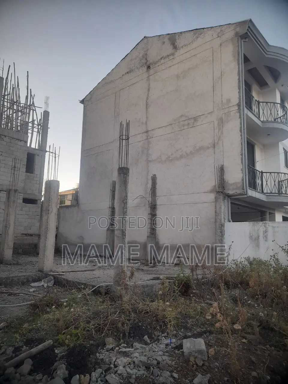 12bdrm House in Addis Abeba, Bole for sale