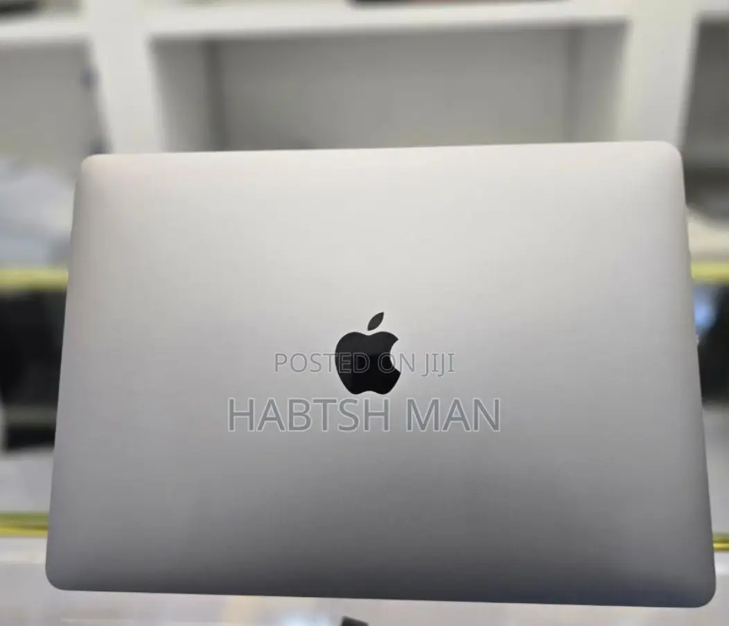 New Laptop Apple MacBook Pro 2022 M2 8GB Apple M2 SSD 256GB