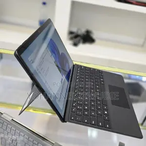 New Laptop Microsoft Surface Pro 9 16GB Intel Core I5 SSD 256GB