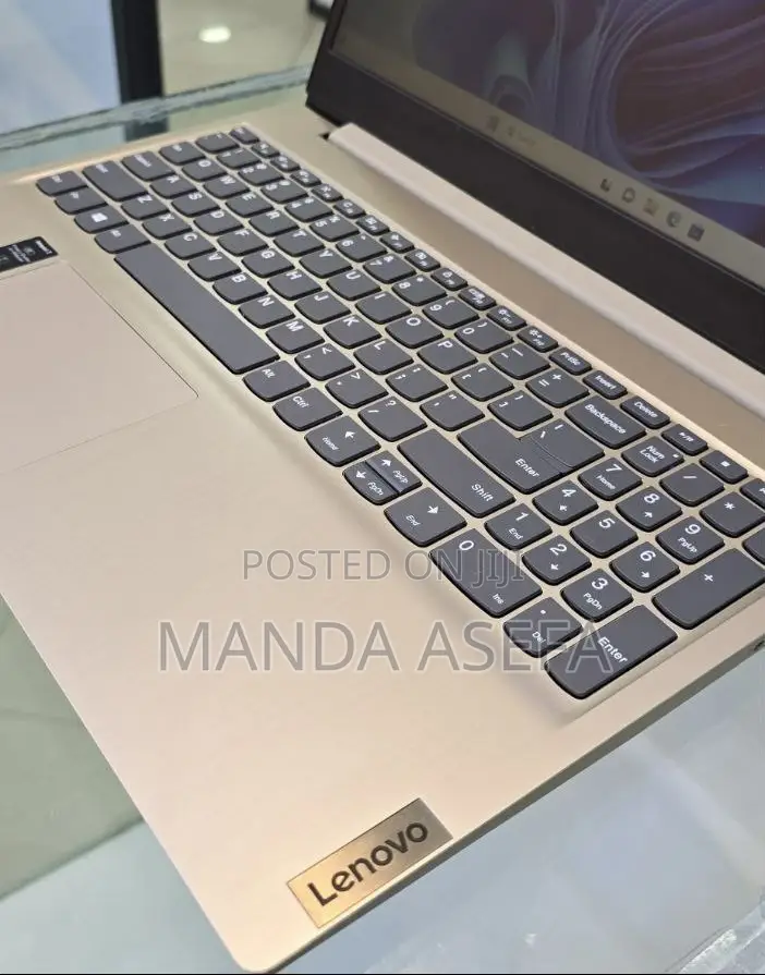 New Laptop Lenovo 8GB Intel Core I3 SSD 512GB