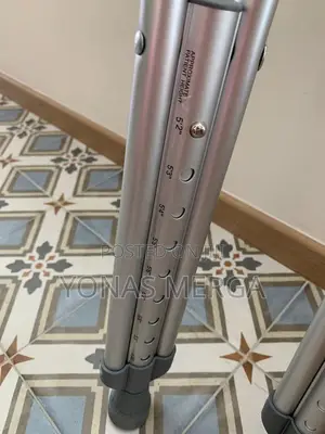 Auxiliary Crutches _Heigt Enlarge/Shorten Buttons /Crunch"