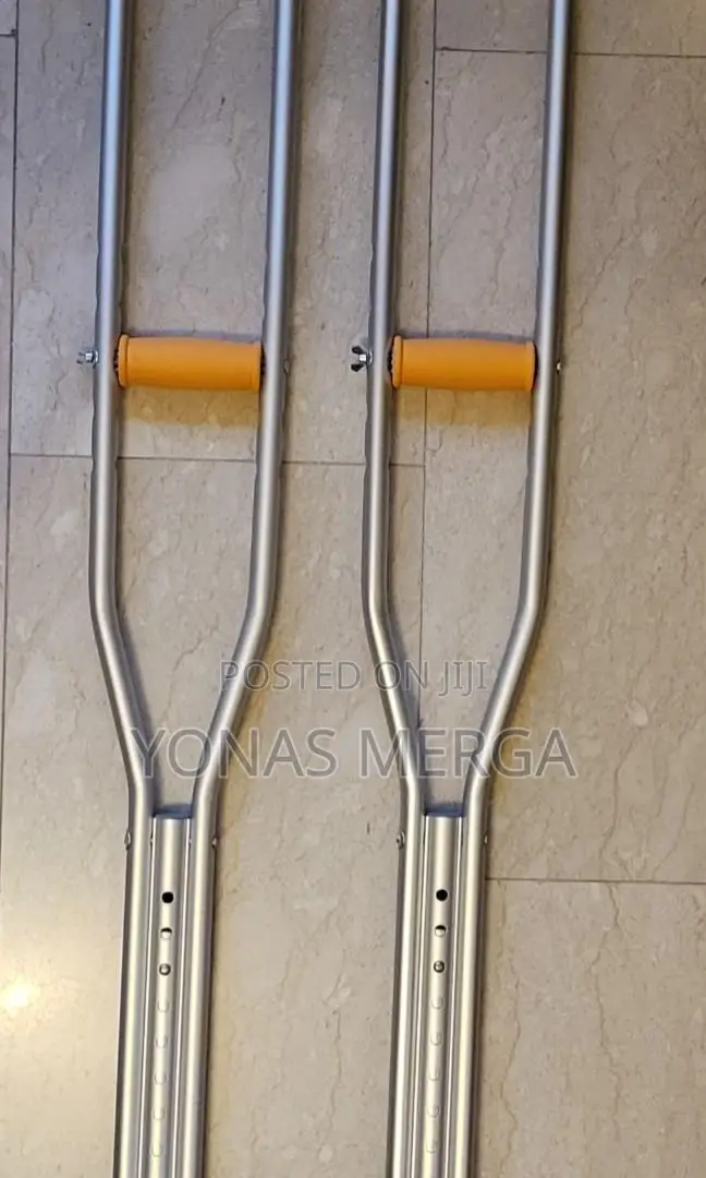 Crutches°Crunch•Cranch○ግራና ቀኝ 2pair Crutches/Crutches:Crunch