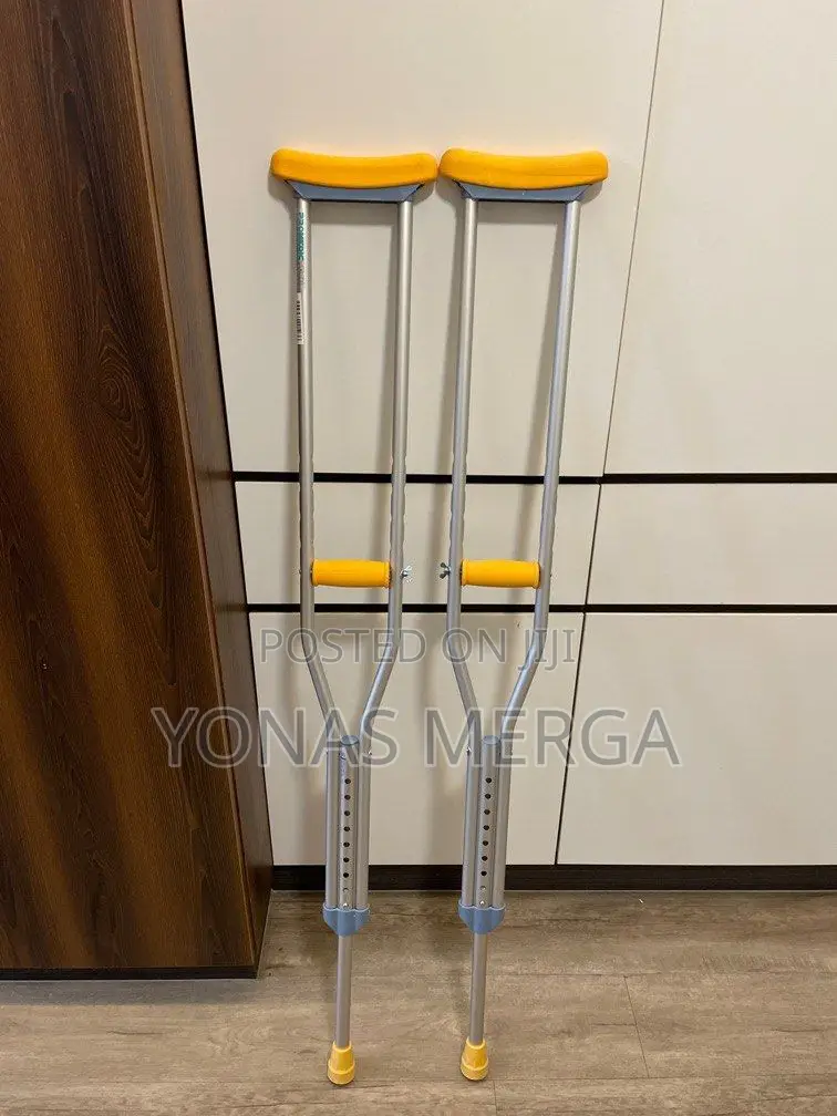 2pair Crutches /Auxiliary Crutches "Cranch:አልሙኒየም ቀላላል ክራንች