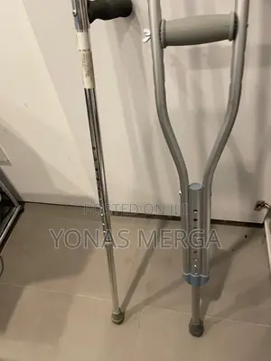 Elbow/Auxiliary Crutches -ክራንች/ሁለቱ በአንድላይ/Crutches/Crunch: