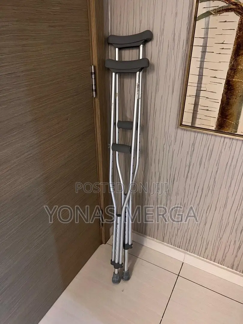 Crutches/Crutches$Crunch"ክራንች/Crunch Free Delivery Avaliable