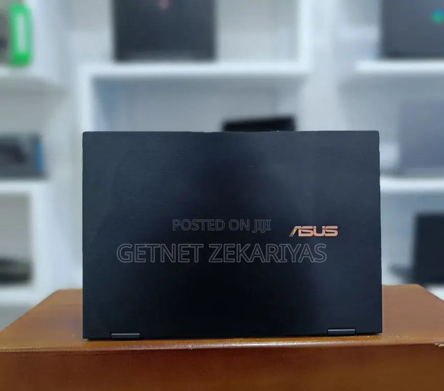 New Laptop Asus ZenBook Flip S UX370UA 16GB Intel Core I7 SSD 1T