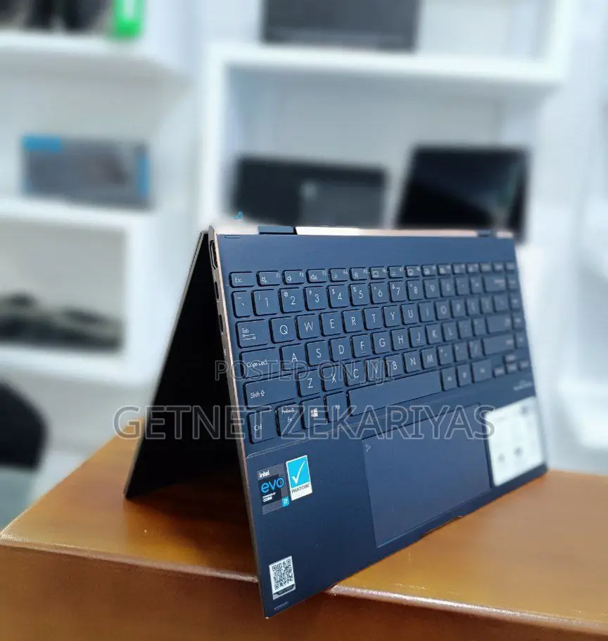 New Laptop Asus ZenBook Flip S UX370UA 16GB Intel Core I7 SSD 1T