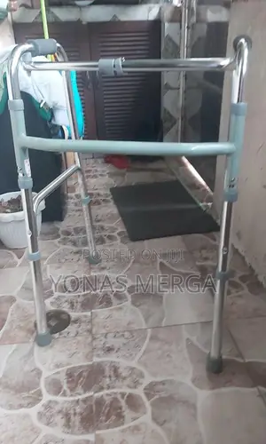 Photo - Adjustable Walker■ክራንች/ወከር/Walker*Stain Less/Walker:ለብዙ ጥቅም