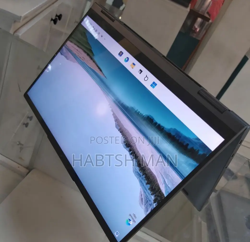 New Laptop Lenovo Yoga 700 16GB Intel Core i7 SSD 512GB