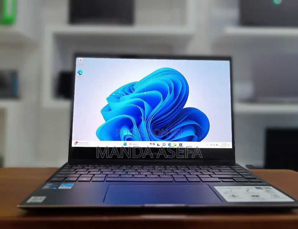 New Laptop Asus Zenbook 14 UX434 16GB Intel Core I7 SSD 1T