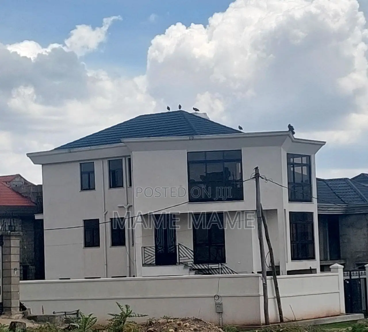 7bdrm House in Addis Abeba, Bole for sale