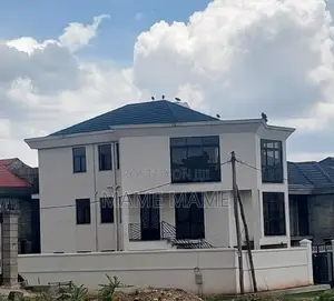 7bdrm House in Addis Abeba, Bole for sale