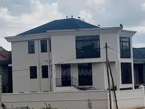 7bdrm House in Addis Abeba, Bole for sale