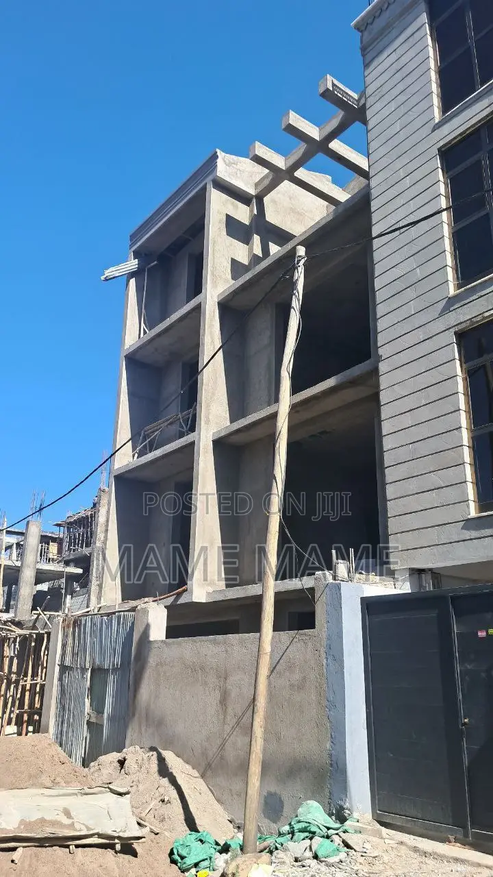5bdrm House in Addis Abeba, Bole for sale