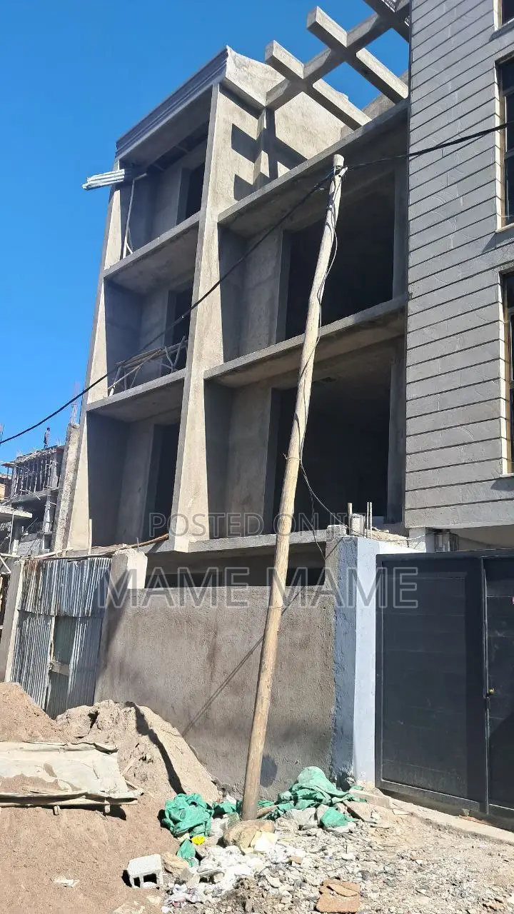 5bdrm House in Addis Abeba, Bole for sale