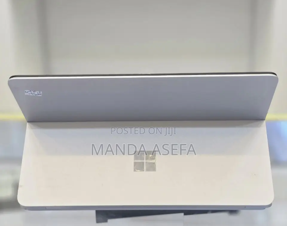 New Laptop Microsoft Surface 32GB Intel Core I7 SSD 1T
