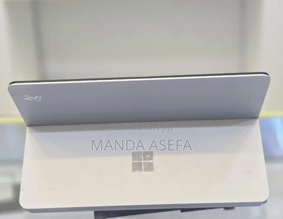 New Laptop Microsoft Surface 32GB Intel Core I7 SSD 1T