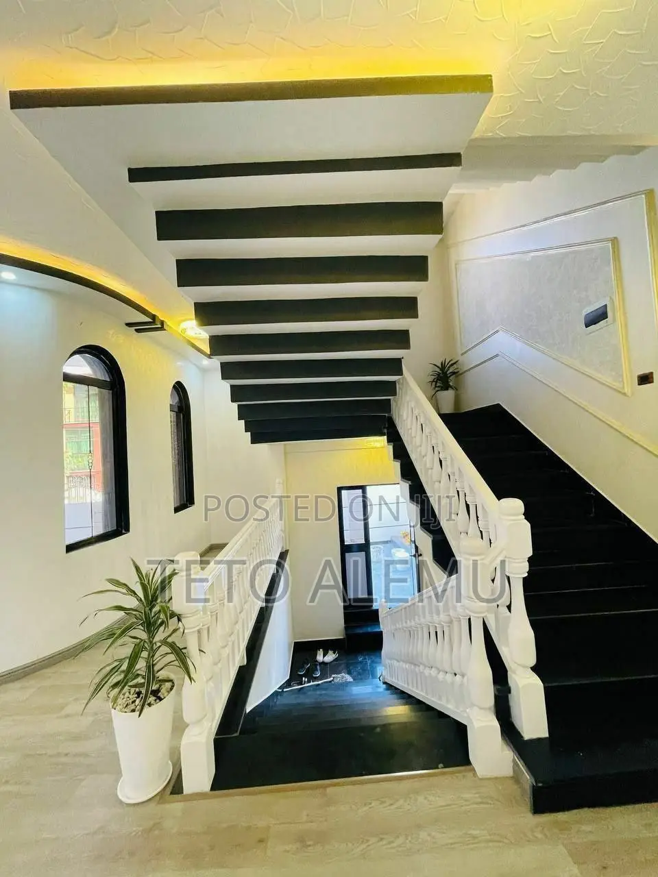 6bdrm House in የሚሸጥ ቤት ሰሚት, Bole for sale