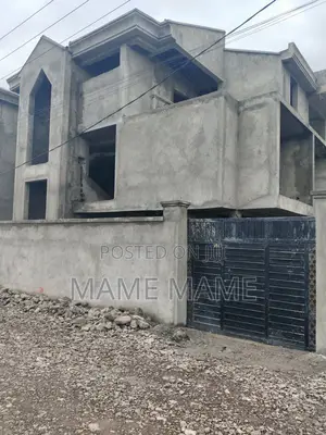 5bdrm House in Addis Abeba, Bole for sale