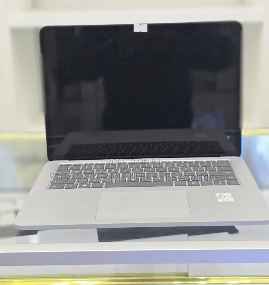 New Laptop Microsoft Surface 32GB Intel Core I7 SSD 1T