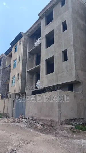 Photo - 6bdrm House in Addis Abeba, Bole for sale