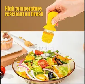 ~Integrated Brushing and Pouring Seasoning Bottle