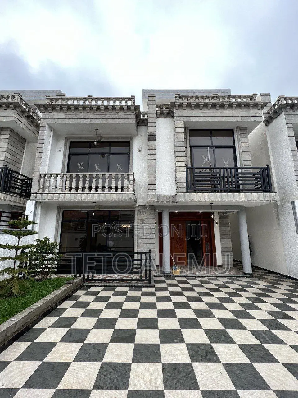 5bdrm House in የሚሸጥ ቤት አያት, Bole for sale