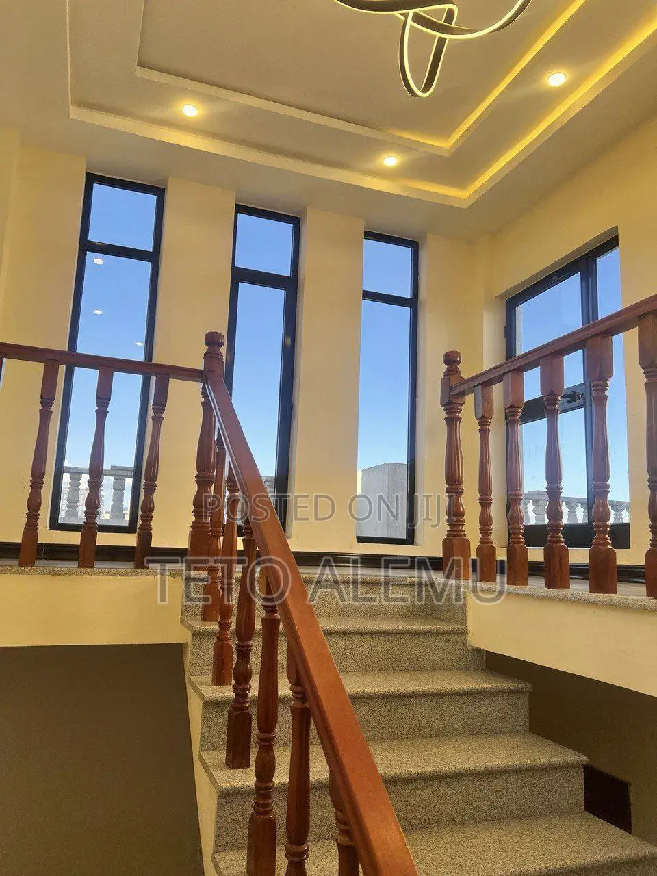 5bdrm House in የሚሸጥ ቤት አያት, Bole for sale