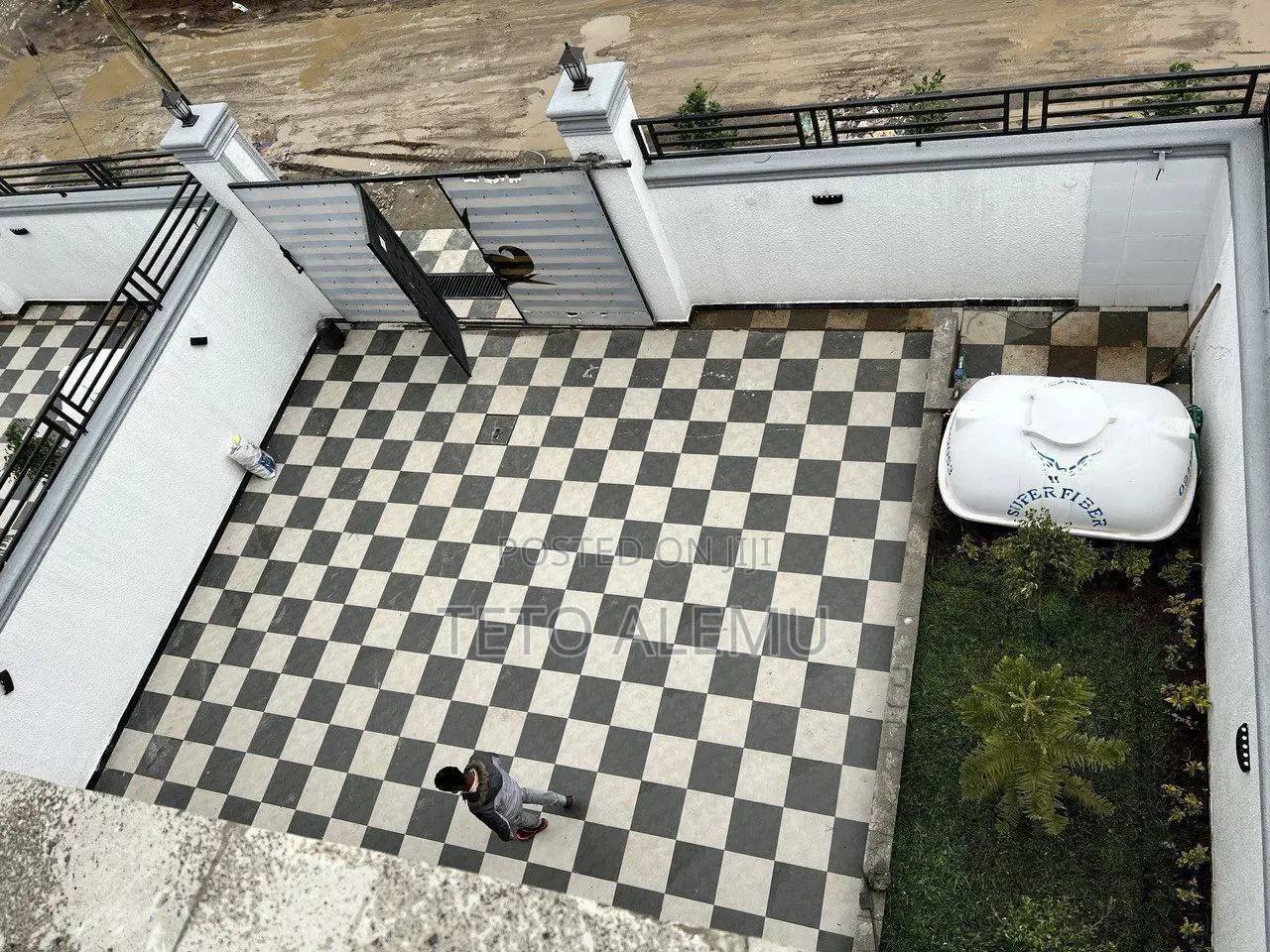 5bdrm House in የሚሸጥ ቤት አያት, Bole for sale