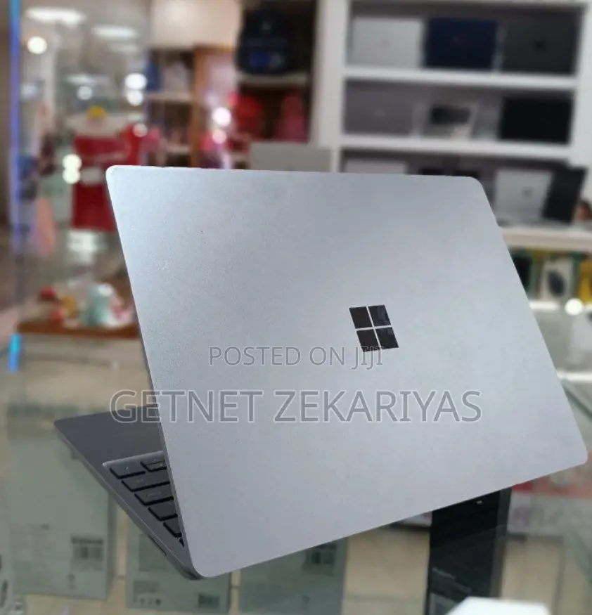 New Laptop Microsoft Surface Go 8GB Intel Core I5 SSD 512GB