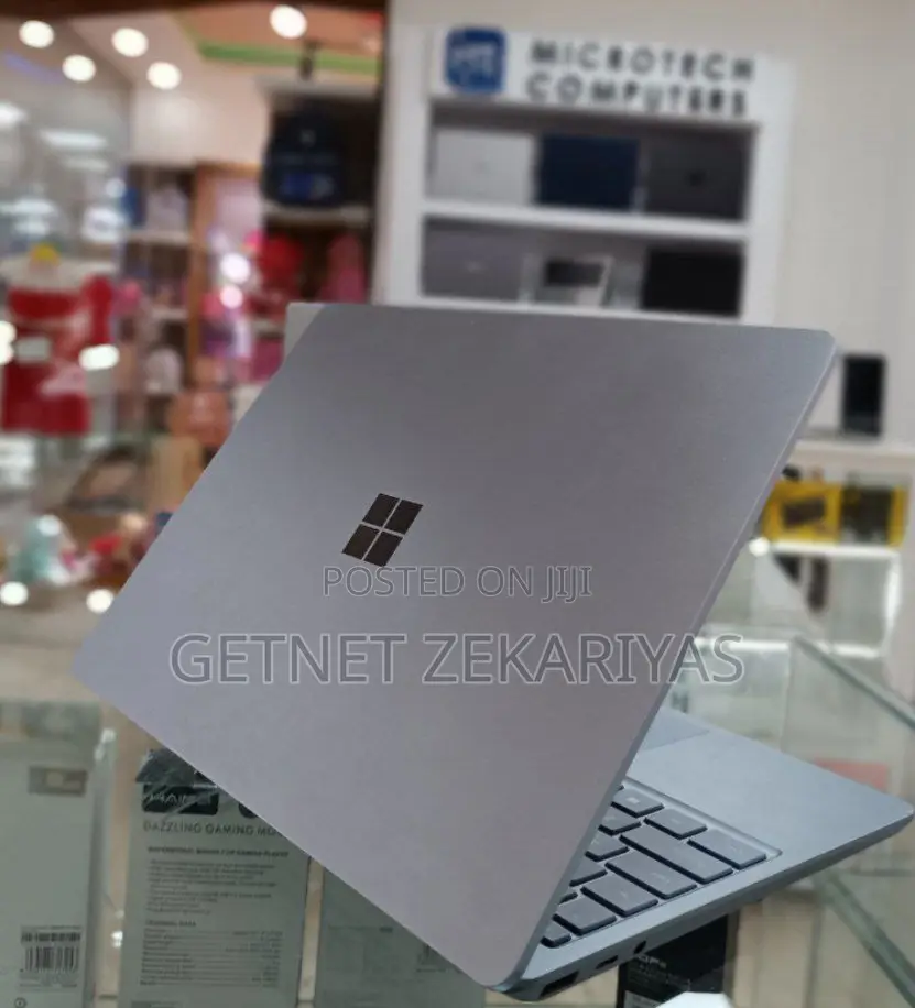 New Laptop Microsoft Surface Go 8GB Intel Core I5 SSD 512GB