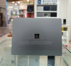 New Laptop Microsoft Surface 8GB Intel Core I5 SSD 512GB