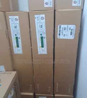 Brand New Samsung 32' Monitor