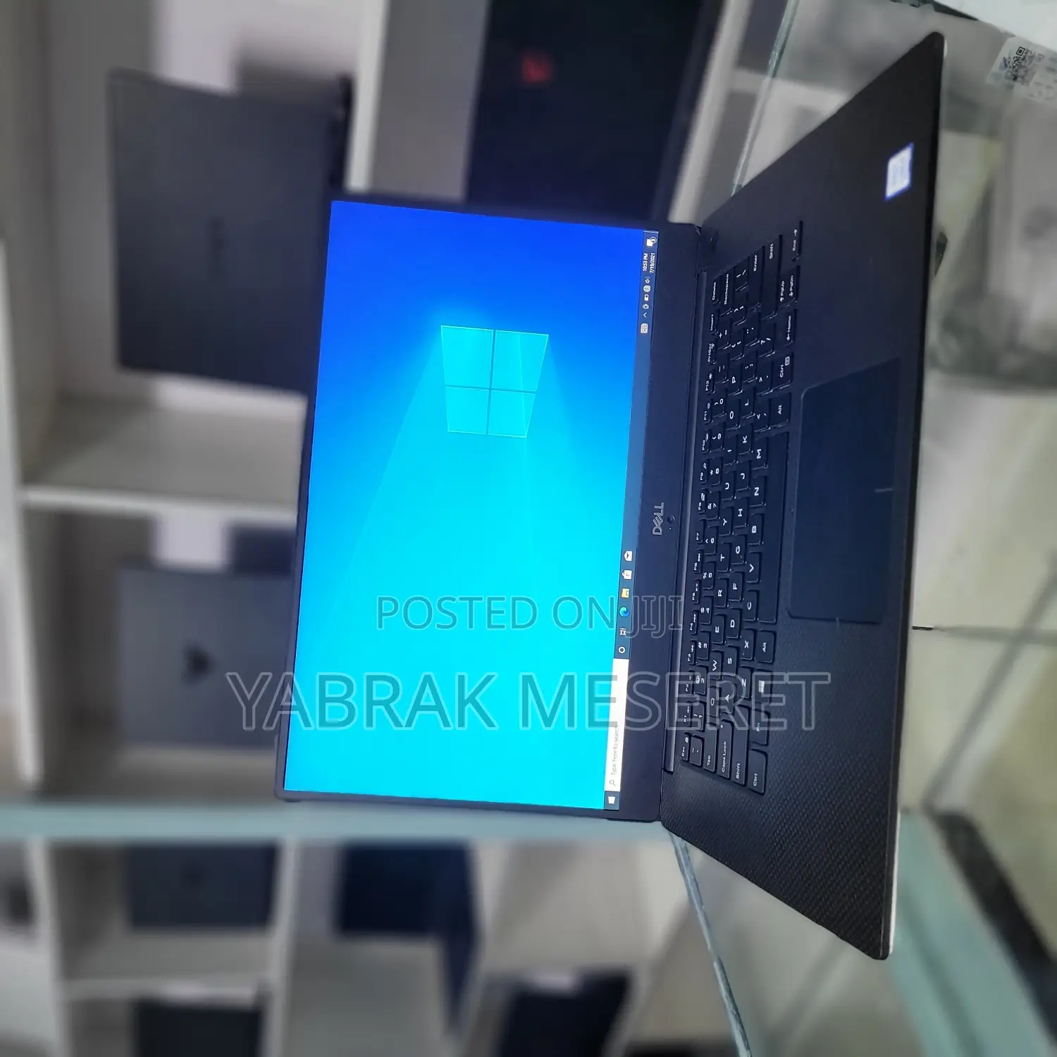 New Laptop Dell XPS 15 16GB Intel Core I9 SSD 512GB