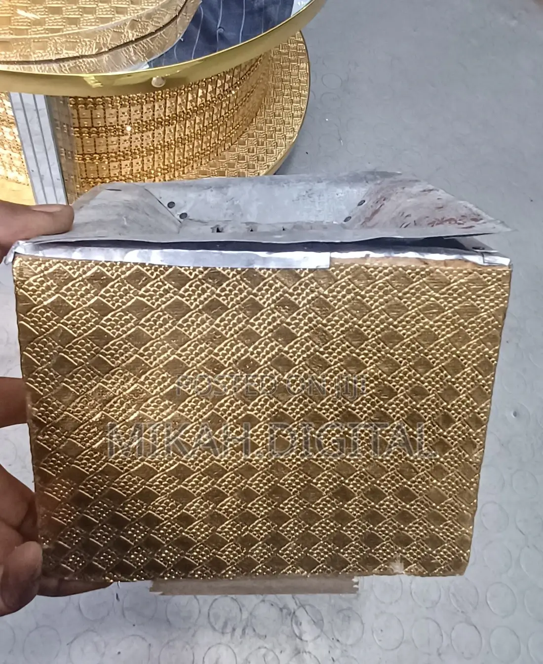 Golden Silver Circular Rekebot ከነ ሙሉ እቃው