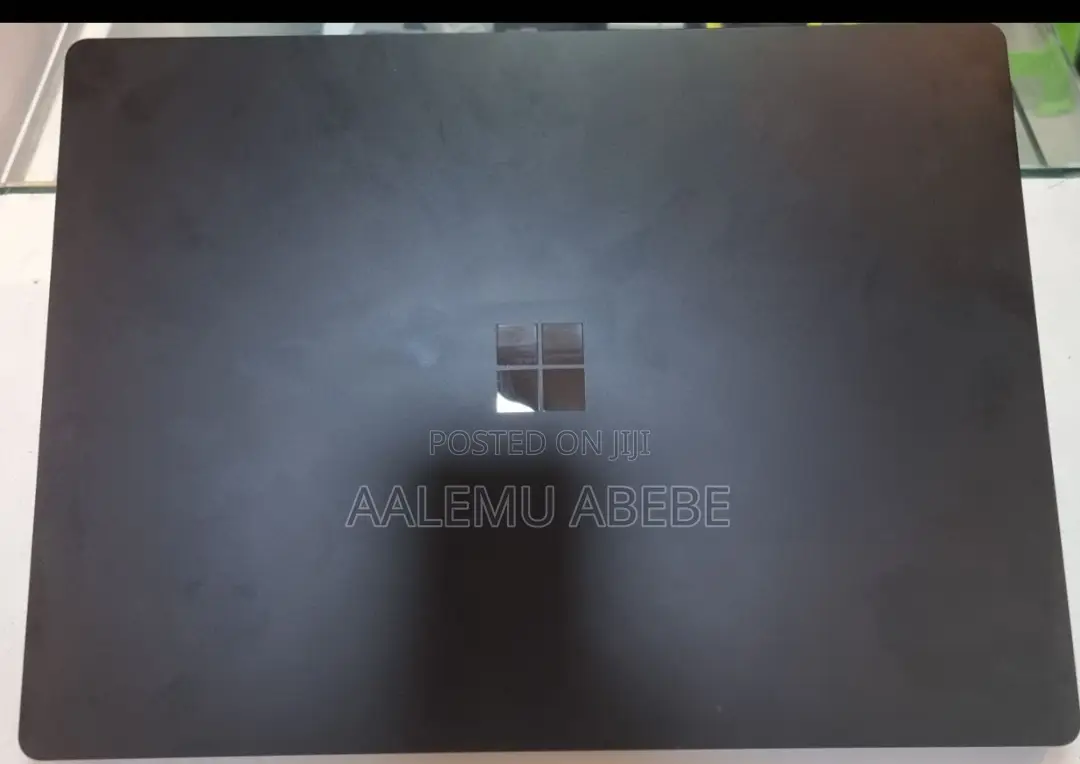 New Laptop Microsoft Surface 16GB Intel Core I7 SSD 1T