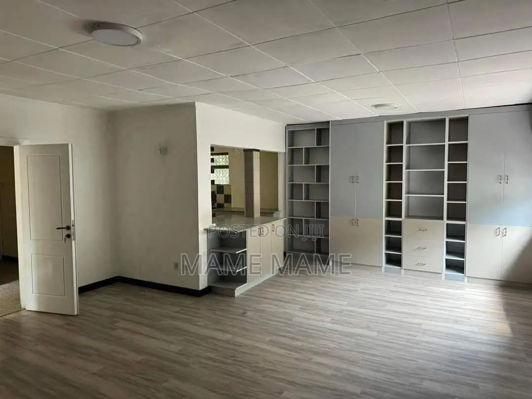 4bdrm House in Addis Abeba, Bole for sale