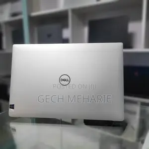 New Laptop Dell Precision 15 3520 16GB Intel Core I9 SSD 512GB