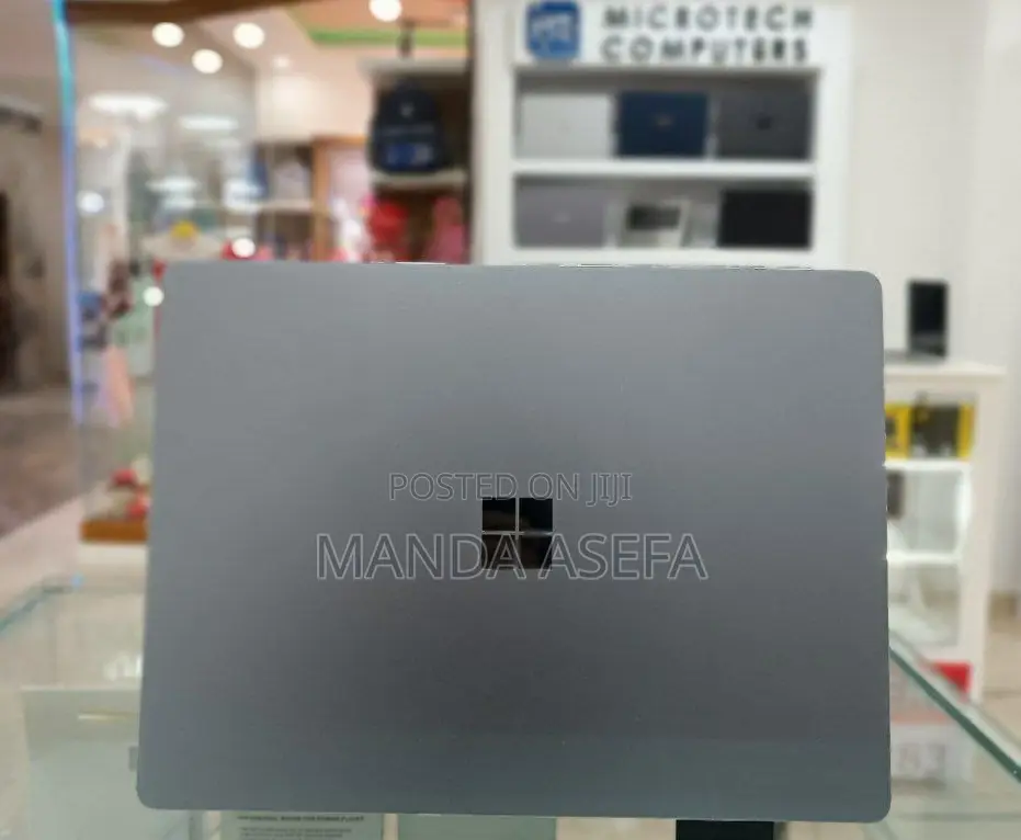 New Laptop Microsoft Surface 8GB SSD 512GB